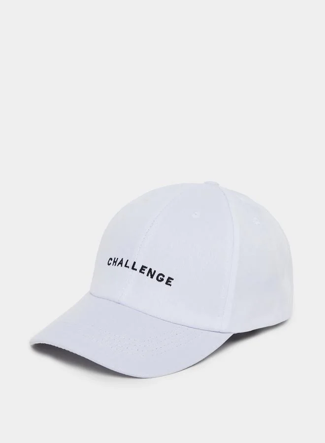 ستايلي كاب بيسبول بتفاصيل مُطرّزة